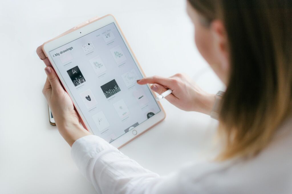 The Ultimate Guide to Choosing an Ecommerce Social Media Advertising Agency 8 Ecommerce Social Media Advertising Agency8