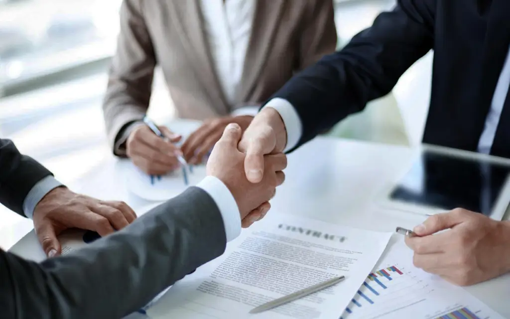 Building Success: Essential Marketing Tips for Contractors 10 Marketing Tips for Contractors10