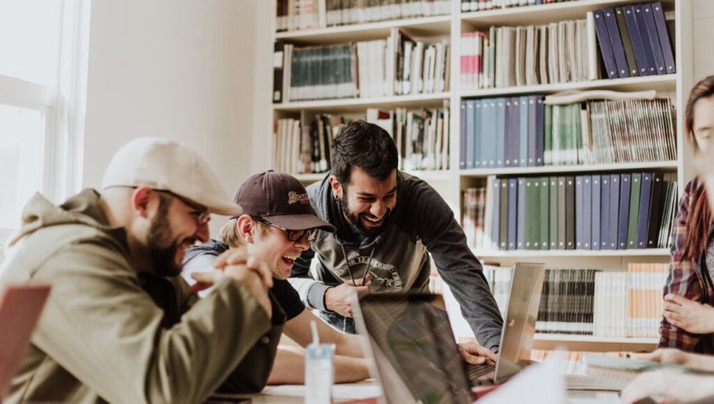 Benefits of Working with White Label Digital Marketing Agencies 8 White8
